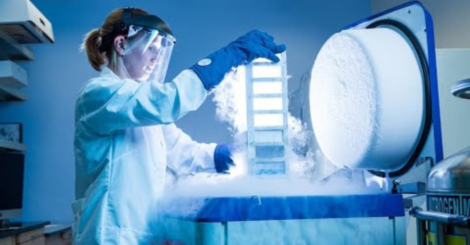 Freezing reproductive material